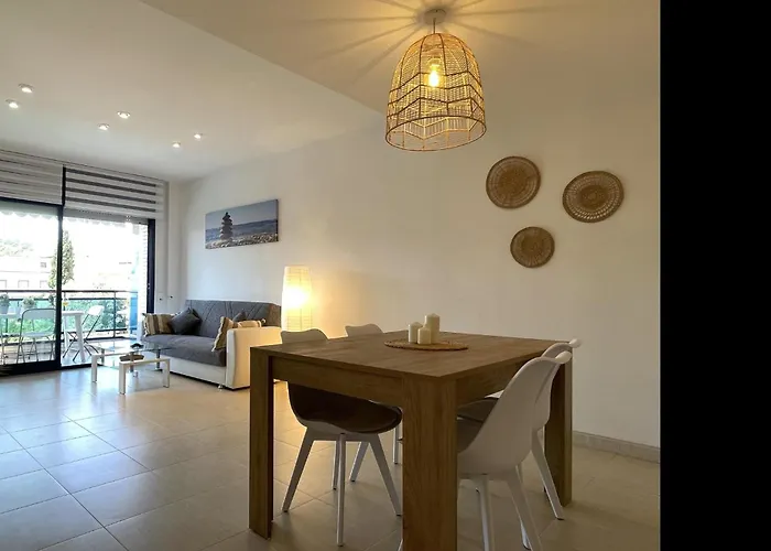 Апартаменты Near Tossa 2 *